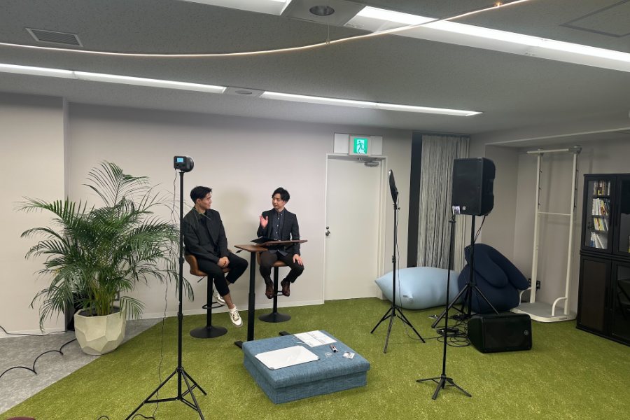 対談インタビューの撮影風景